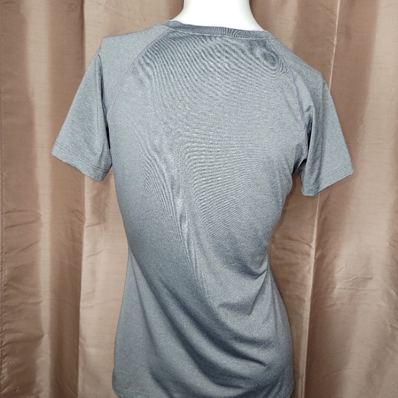 Nike Women's Workout Fitted T-Shirt - Size: Medium- Gray / Black - Picture 6 of 10
